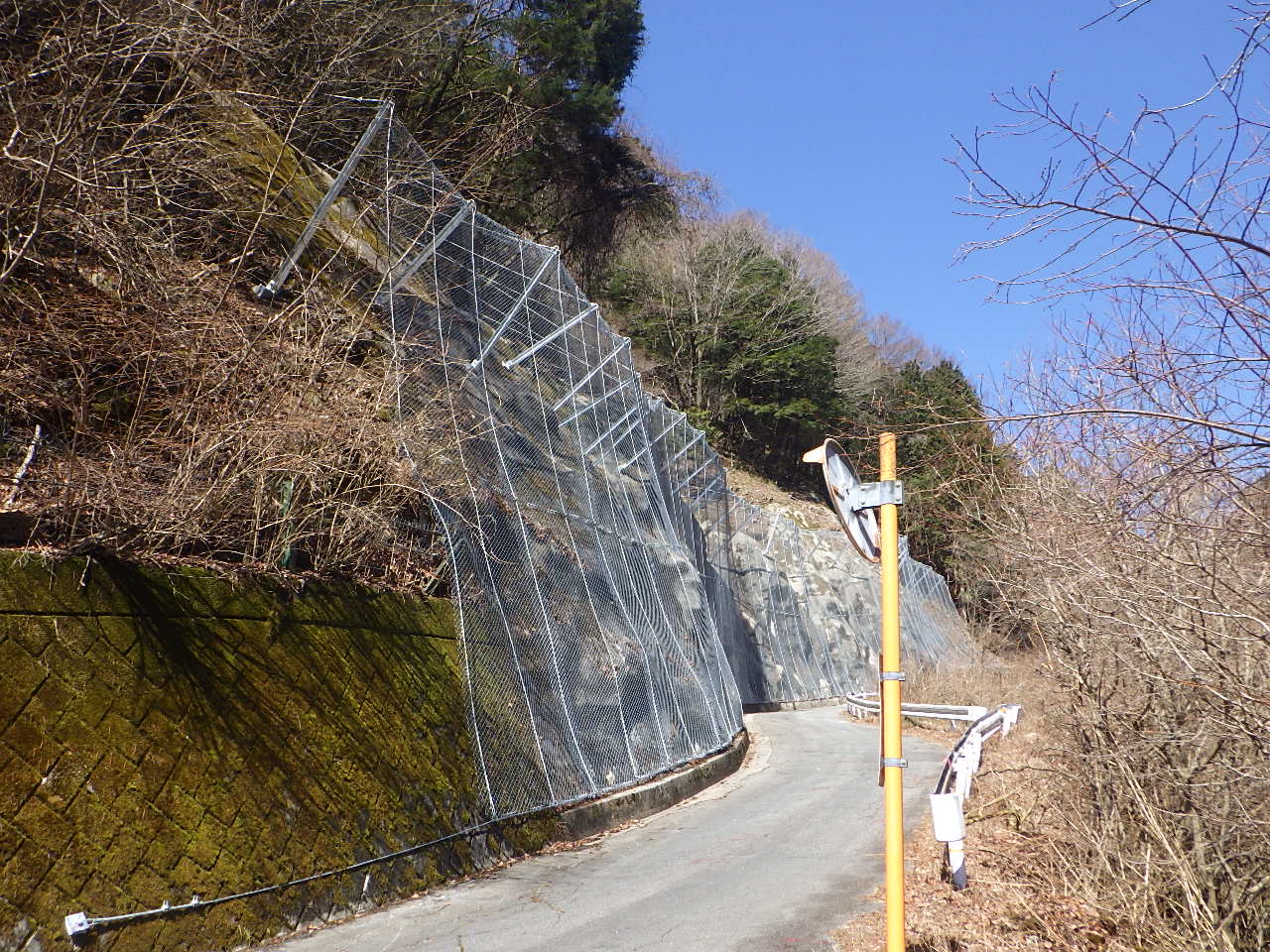 落石防止網